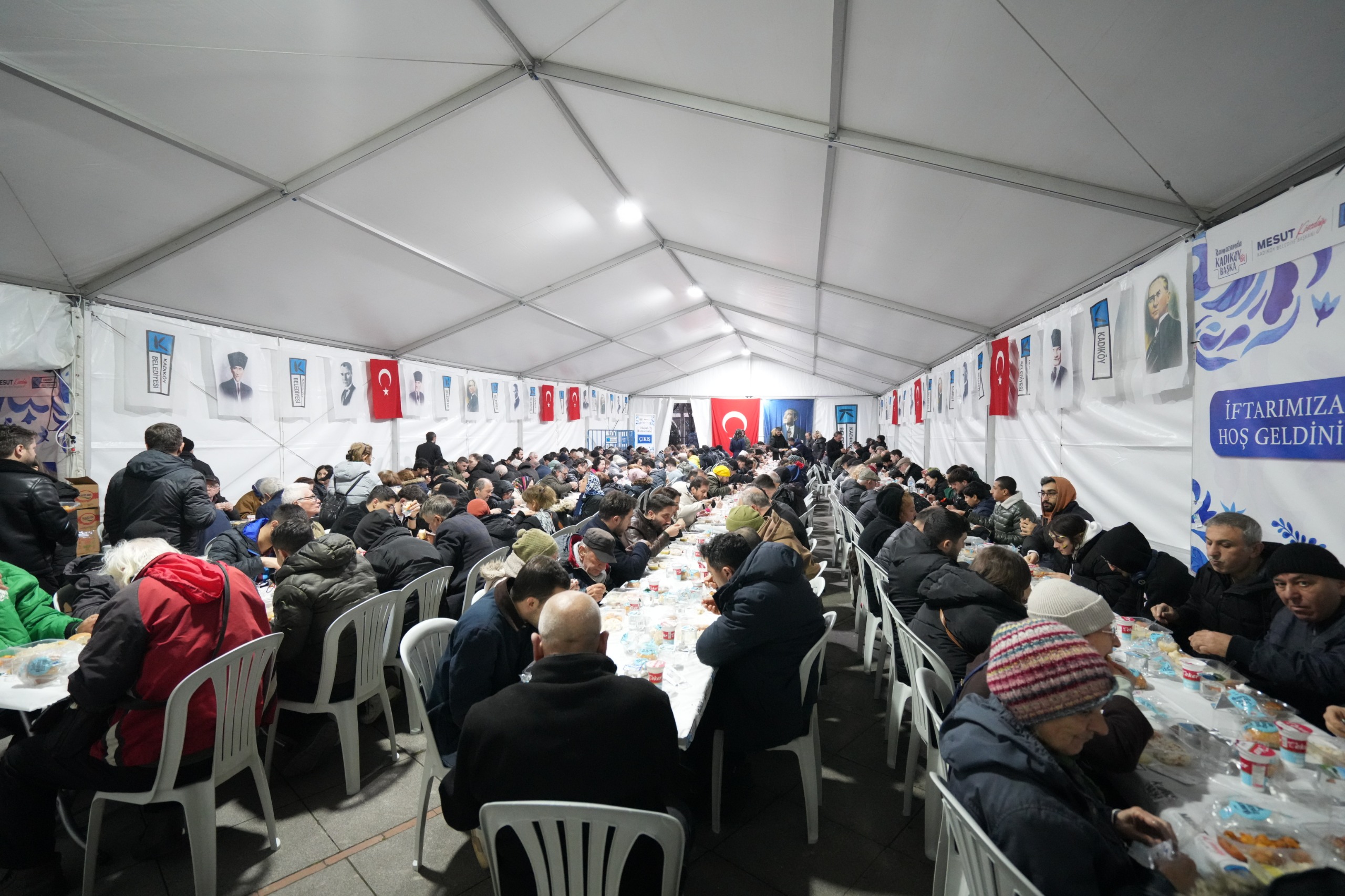 Kadıköy’de iftar sofraları  kuruldu